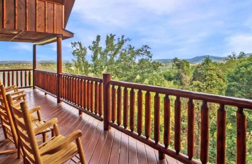 Sevierville Chalet De Esquí | Orso's Cabin~ Views~Location~Theater~Game Room~Hot Tub~5 KING beds