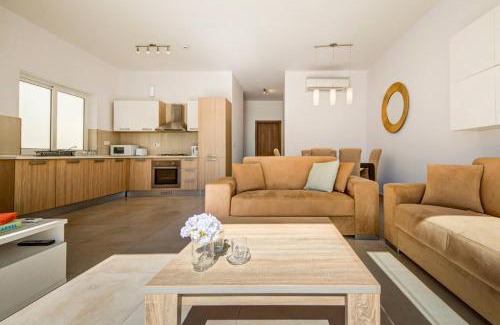 Swieqi Apartamento | Ortigia Penthouse, Private Terrace with BBQ, Distant Sea Views by Haven & Keys Malta