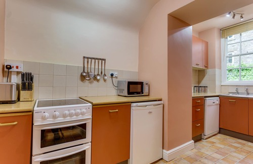 Orton Apartamento | Orton Hall, Suite Realista
