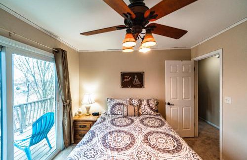 Osage Beach Casa | Osage Beach Getaway - Lake Views & Pet Friendly