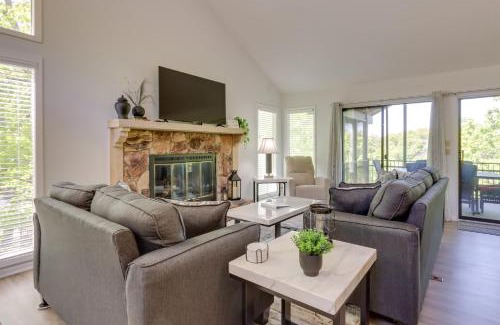 Osage Beach Casa | Osage Beach Vacation Rental with Deck and Grill