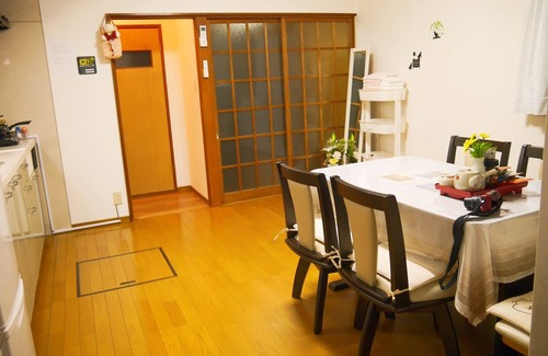 Sumiyoshi Casa | ★ nuevo abierto ★ Llegue a Namba 10 minutos en tren ★ 4 minutos a pie de la estación ★ Casa individual ★ Tatami, habitación de cama ★ Reservado