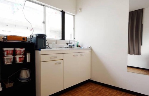 Yodogawa Casa | A Minpaku A Minaku Inglés / Chino OK Casa de 2 pisos, disponible de forma privada. Hay un baño de inodoro en cada piso, a 8 minutos a pie de la estación Shin-Osaka.