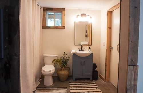Cullowhee Casa | Oscar's Barn- Relax and unwind at our mountain barn on the river.