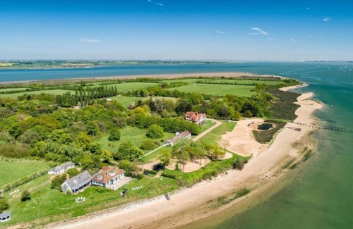 Maldon Apartamento | Beehive Cottage / 2-bed home on Osea Island, Essex