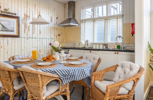 Maldon Apartamento | Limes Cottage / 3-bed home on Osea Island, Essex