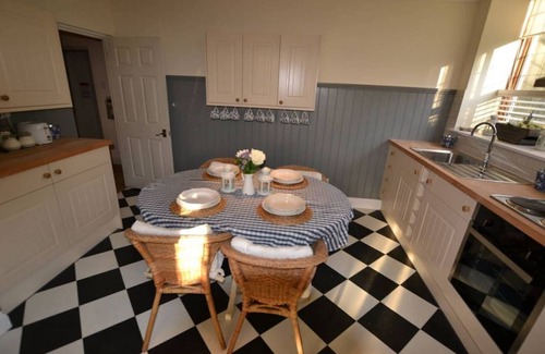 Maldon Apartamento | Orange Blossom / 3-bed home on Osea Island, Essex