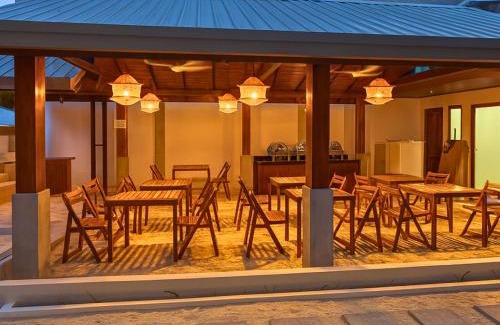 Felidhoo Hotel | Oshi Boutique