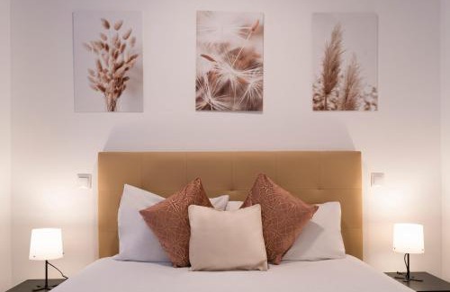 Almenara Apartamento | Oshun Plaza Castilla