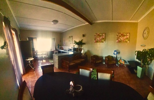 Laingsburg Otro | Oskopvlakte Karoo Farm House