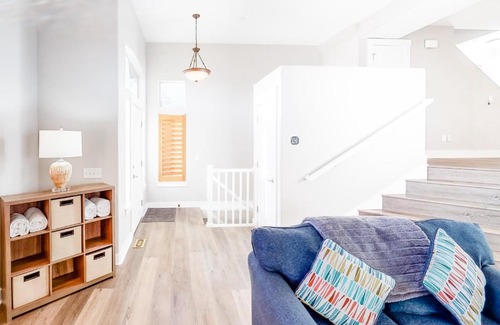 Bear Hollow Village Casa | Oslo Style by Olympic Park