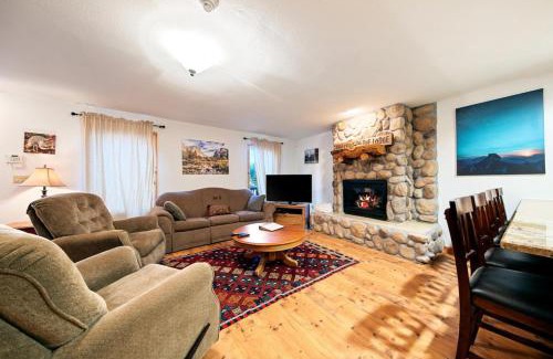 Yosemite National Park Casa | Oso Lodge Unit B