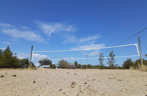 Milford Cabaña | Osprey - 16 Guest Package - 4 cottages - Pebbles Beach Getaway
