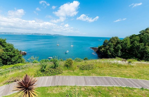 Brixham Cabaña | Osprey 2 - The Cove - sleeps 4 guests in 2 bedrooms