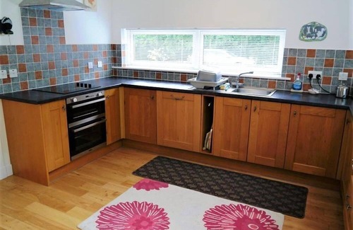 Boat of Garten Cabaña | Osprey Cottage - a cottage that sleeps 10 guests in 5 bedrooms