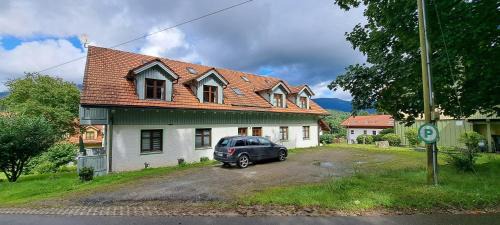 Schwarzenbach Apartamento | Osserapartment Green