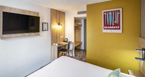 Le Hameau Hotel | Ostal Pau Universite - Sure Hotel Collection by Best Western