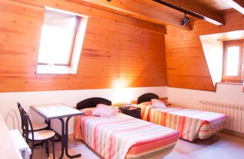 Les Casa | Ostau dera nheu