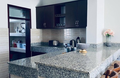 Kireka Apartamento | Ostrich Suite at M&M Suites Buwate