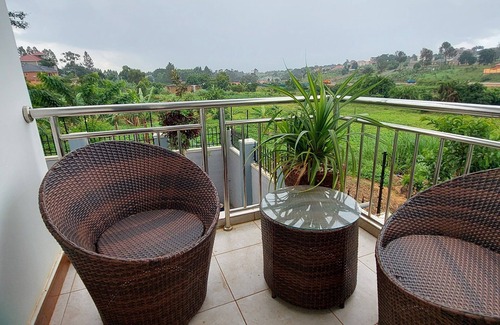 Kireka Apartamento | Ostrich Suite at M&M Suites Buwate