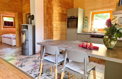 Kroepelin Apartamento | Ostsee-Land-Ferienhaus - 3-room vacation home Jennie with terrace and fireplace