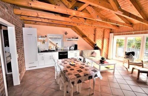 Hohwacht Apartamento | Ostseeliebe-Oben-Links-2-KK-H