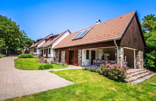 Kezkkut Apartamento | Oszter-ház Kékkút
