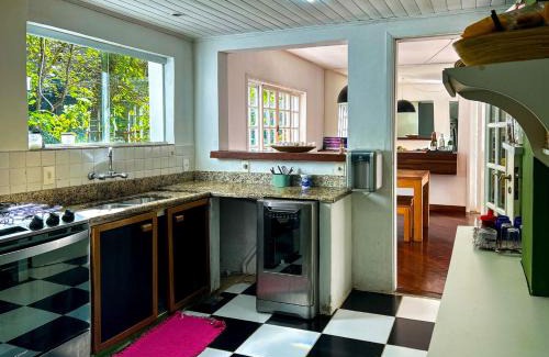 Sao Conrado Casa | Otima casa com lazer completo em Sao Conrado RJ