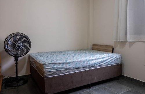 Itarare Apartamento | Otimo apartamento a 200m do mar com WiFi