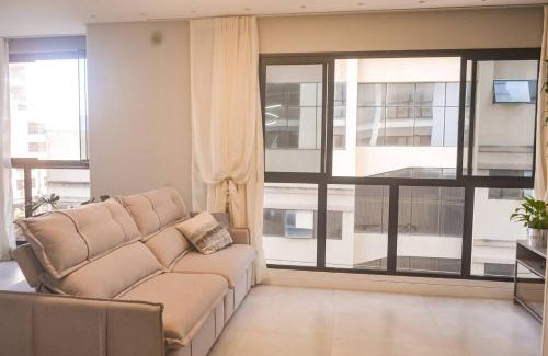 Castelo Branco Apartamento | Otimo apto com WiFi a 550m do mar em Itapema SC