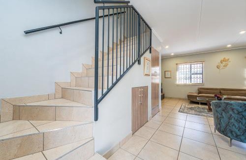 Greater Johannesburg Metropolitan Area Casa | Otis Guest House