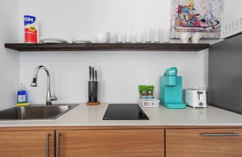 Sagrado Corazon Apartamento | Otium | King Sized | Free Snacks | Pet Friendly