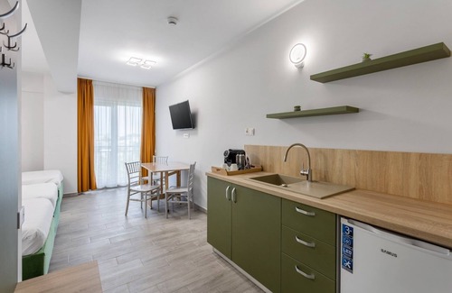 Bucharest Apartamento | Otopeni Suites by CityBookings