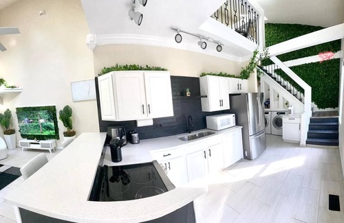 Clifton Heights Casa | OTR Jungle-Themed Escape