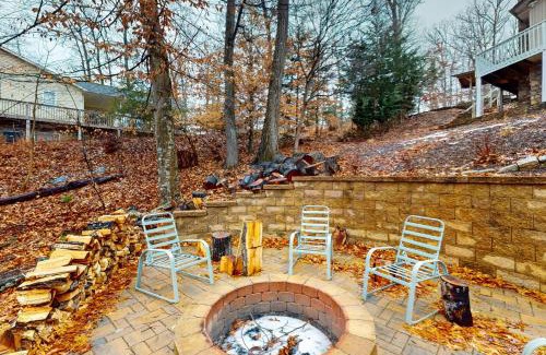 Huddleston Casa | Otter Crossing
