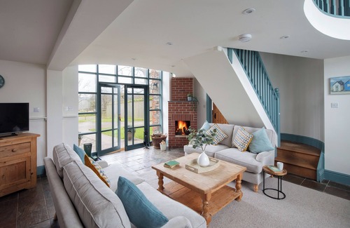 Black Torrington Casa | Otter's Den at Libbear Barton