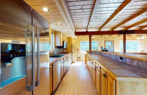 South Fork Casa | Otter's Place