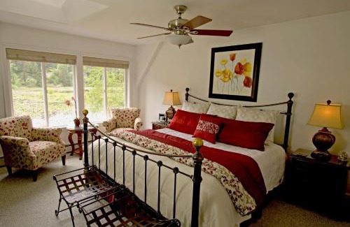 Rosario Cama Y Desayuno | Otter's Pond Bed and Breakfast