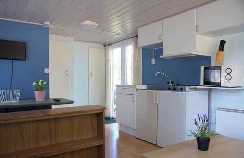 Hova Alquiler De RV | Otterbergets bad & camping