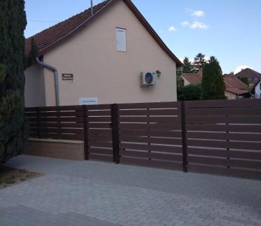 Hajduszoboszlo Casa | Otthon Apartman