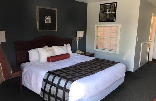 Glenwood Hotel | Ouachita Mountain Inn
