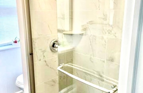 Spruce Hill Apartamento | Oui on Ludlow - Studio room with private bathroom in University City