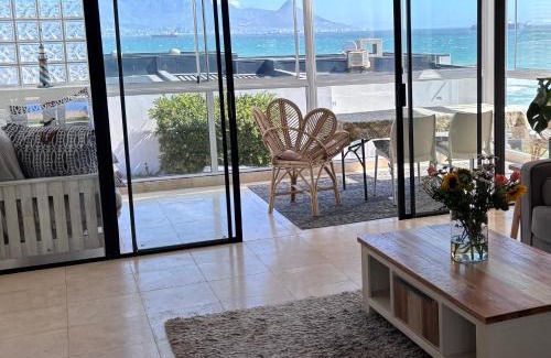 Bloubergstrand Casa | Our Cape Town Home - Beach Villa with Stunning Sea & Mountain Views!