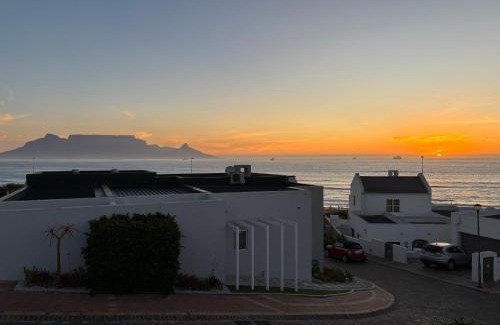 Bloubergstrand Casa | Our Cape Town Home - Beach Villa with Stunning Sea & Mountain Views!