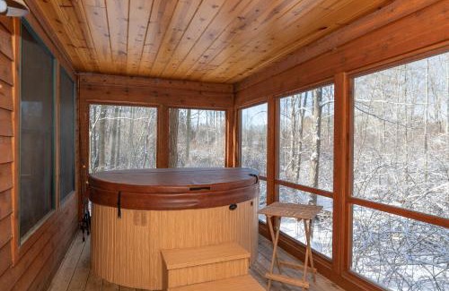 Saugatuck Casa | Our Get Aweigh - Cabin Retreat - private hot tub - community pool - Goshorn Lake Access