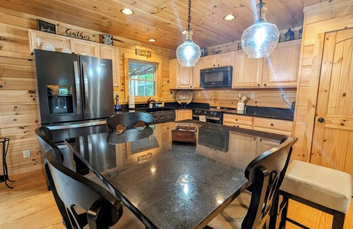 Robbinsville Casa | Our Happy Place in Robbinsville