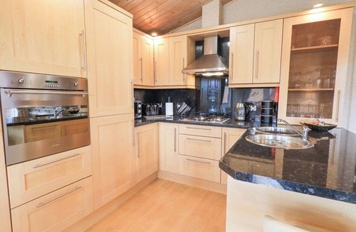 Yealand Conyers Cabaña | OUR HAPPY PLACE, pet friendly, character holiday cottage in Carnforth