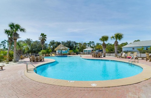 Fort Morgan Casa | Our Happy Place Zero-Entry Pool and Tennis Access