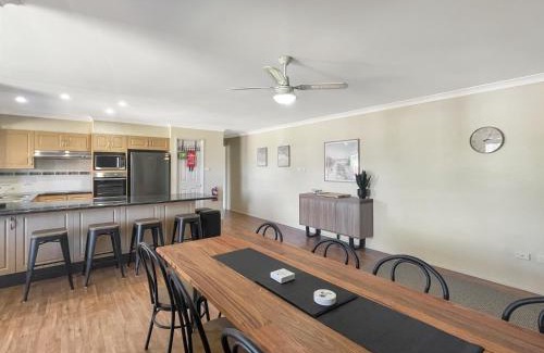 Batehaven Casa | Our Haven: 4-Bed Escape Near Beach & Mogo Trails