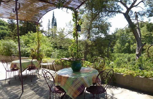 Les Angles Casa | Nuestra Señora de los Ángeles, una casa con piscina, piano, ubicado en la colina